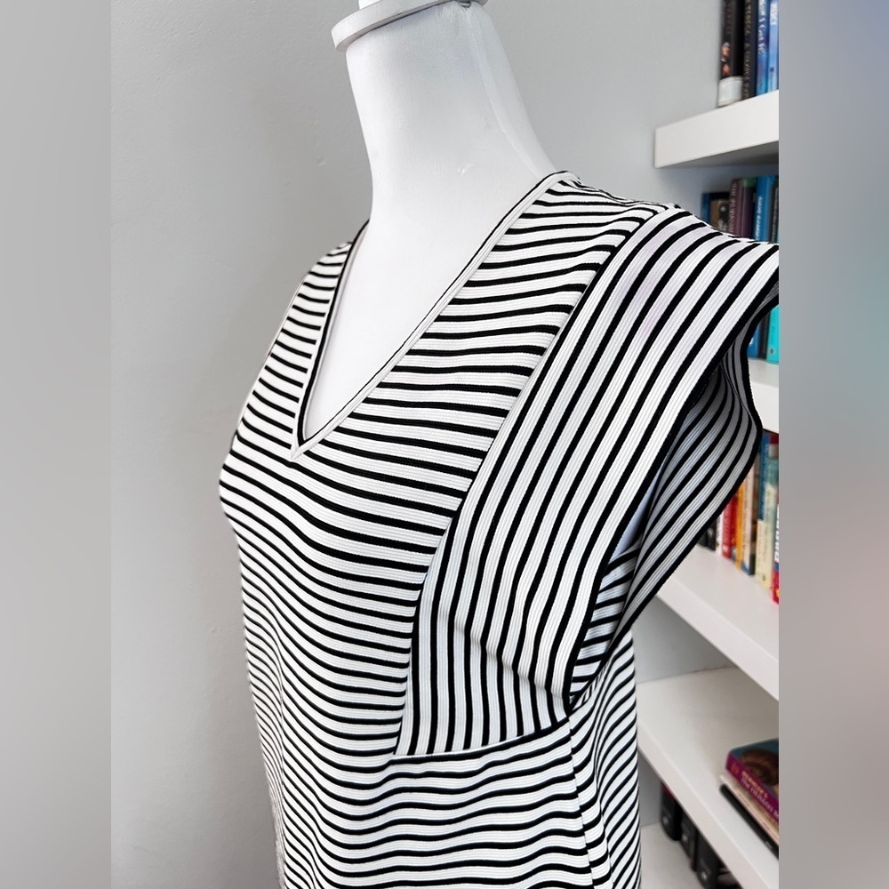 Derek Lam Collective black and white striped dress size 48 - Picture 7 of 16